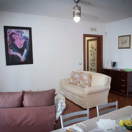 Casa Menhir Aet Apartment *