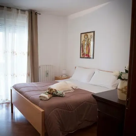 Casa Menhir Aet 巴里